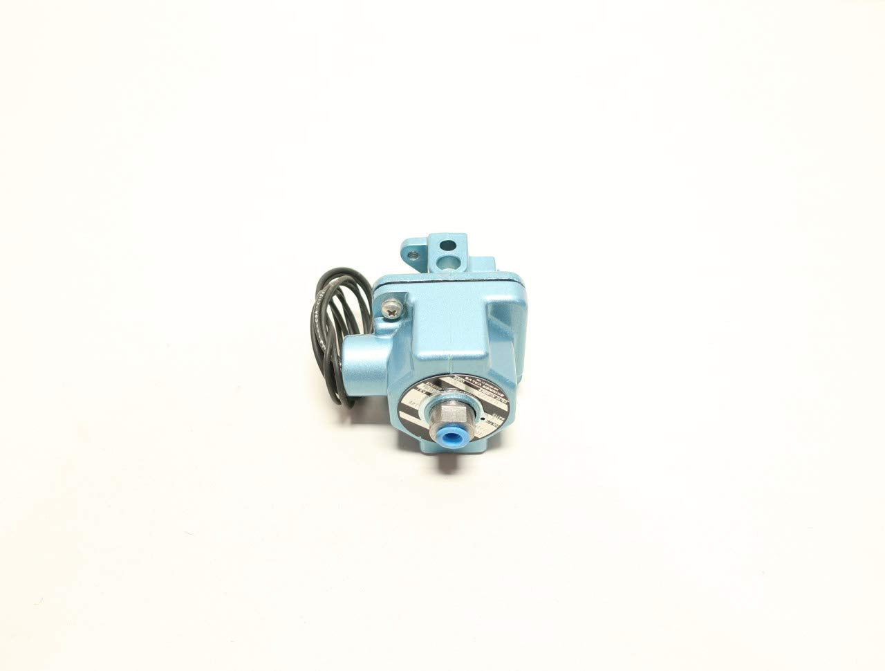 SKINNER A3LB2127 120V-AC 1/4IN NPT Solenoid Valve R687183
