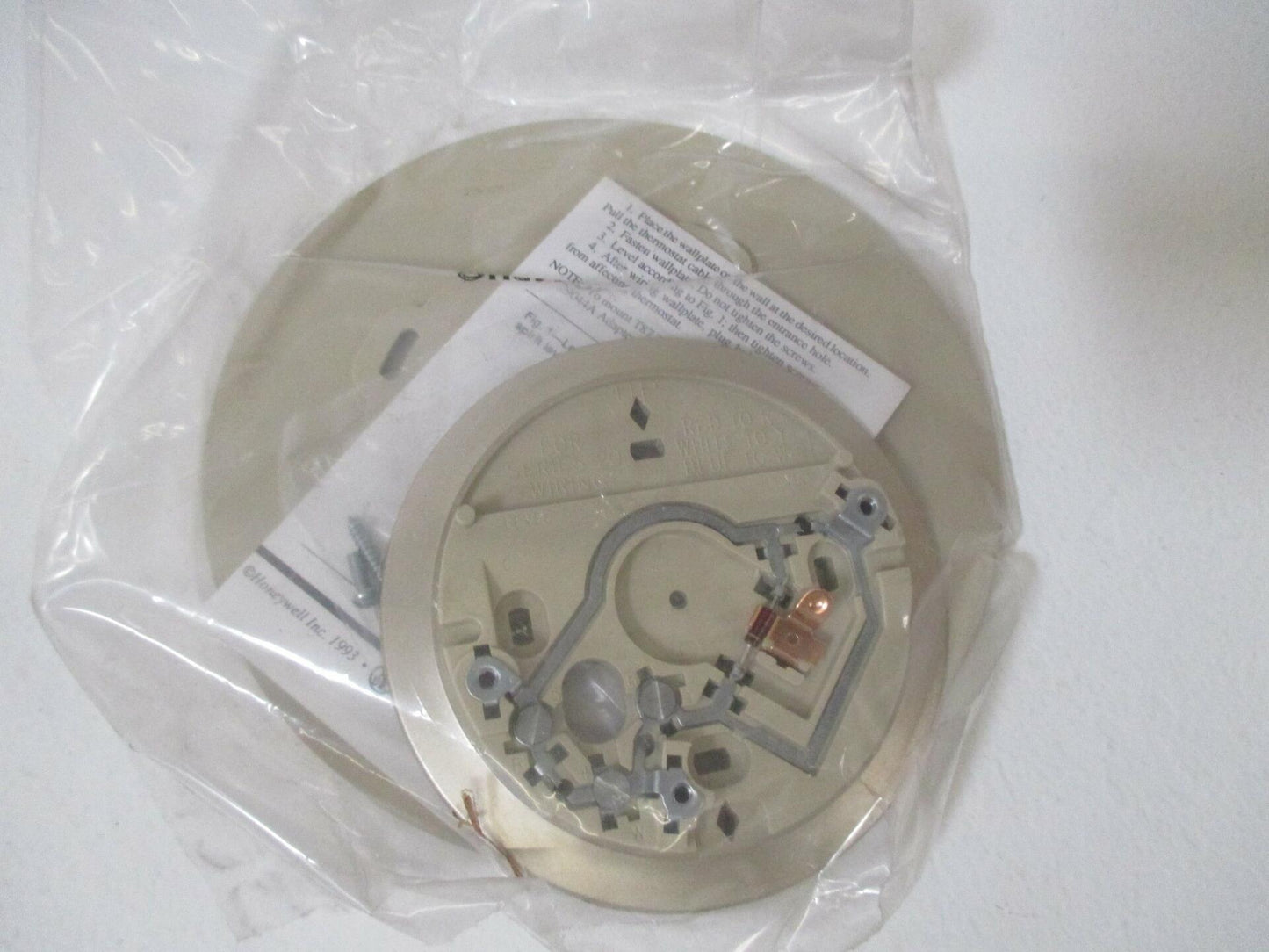 HONEYWELL T87F 1859 HEATING-COOLING THERMOSTATNEW IN A BOX
