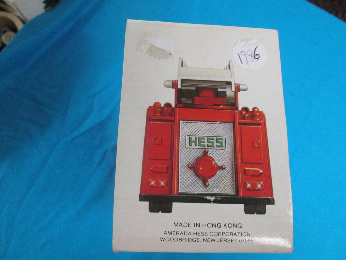 Hess 1986 Fire Truck Bank
