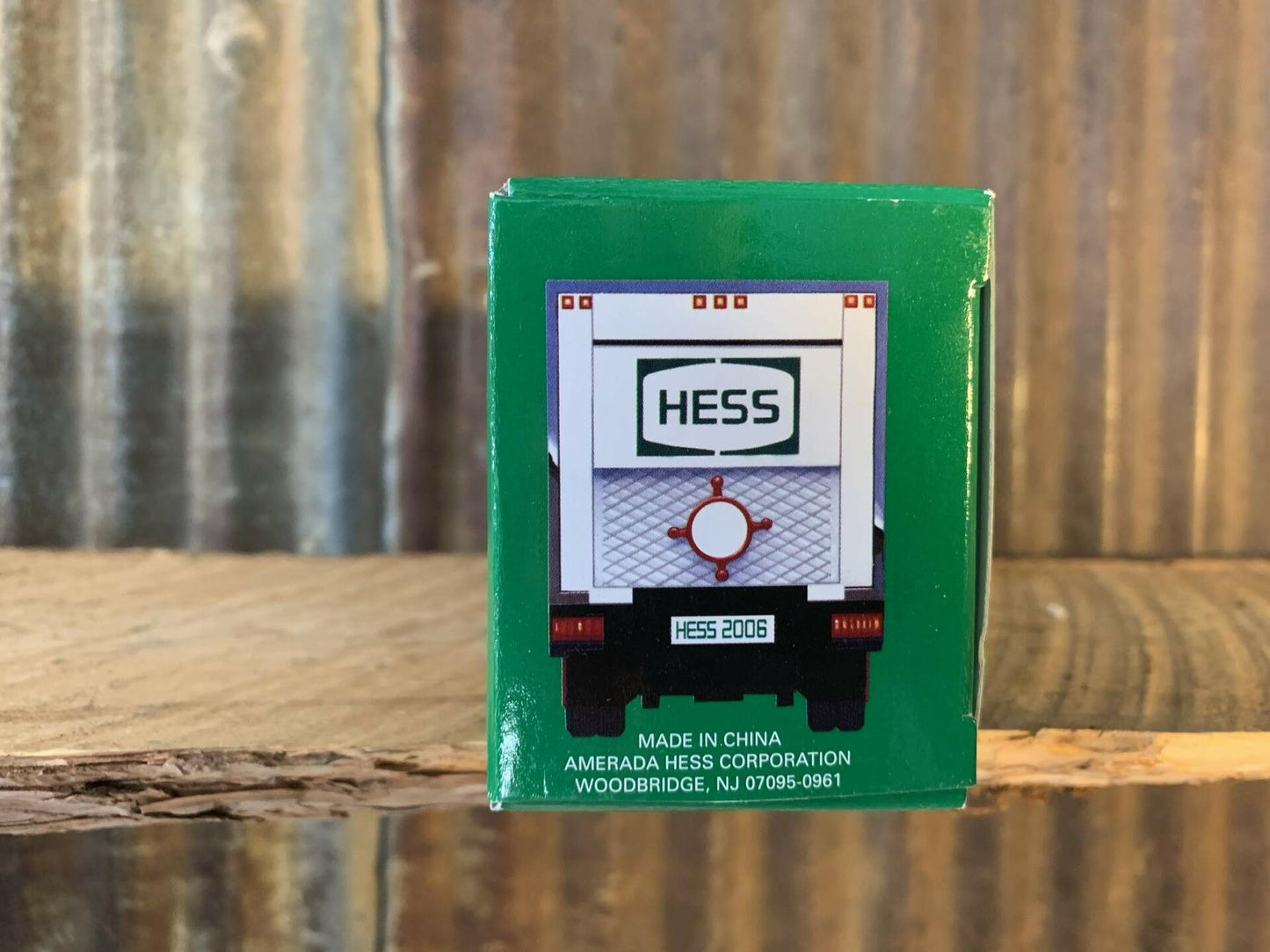Hess 2006 Mini 18 Wheeler
