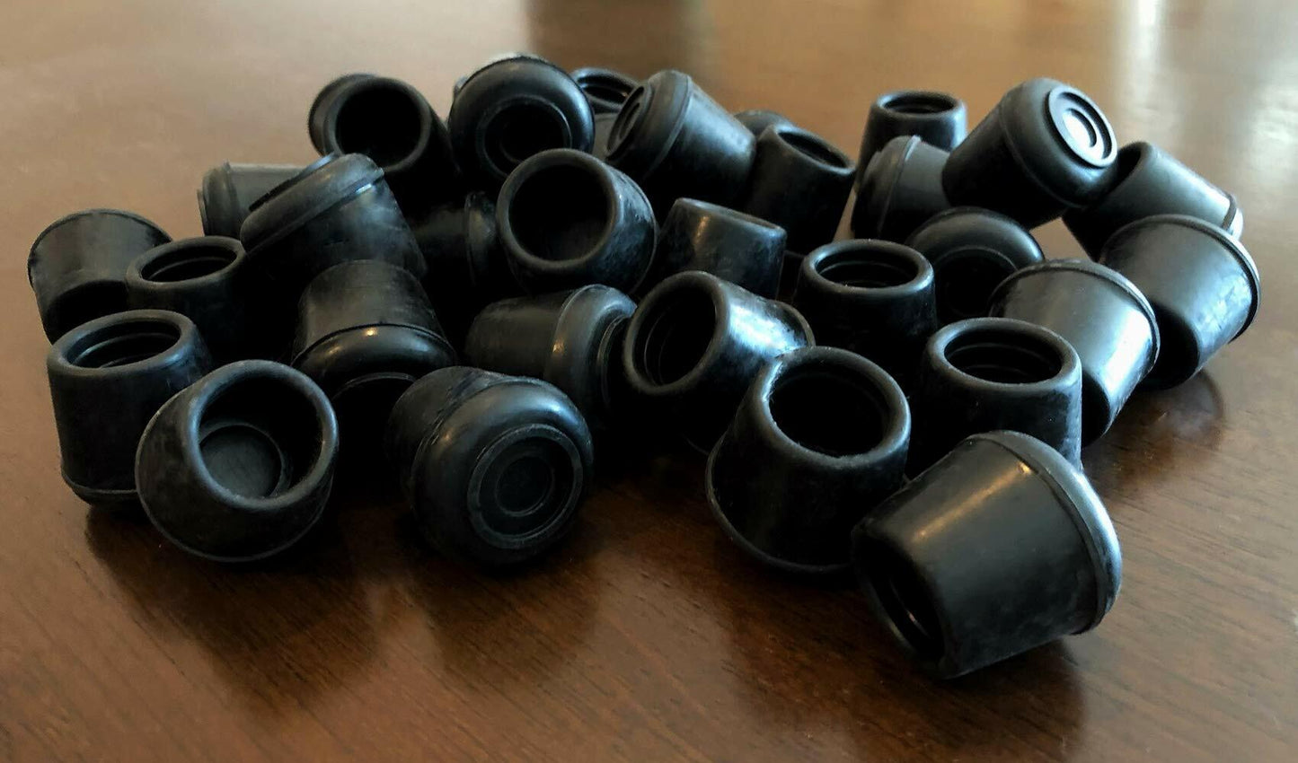 Shepherd Hardware 9128 1-Inch Inside Diameter Rubber Leg Tips, 4-Pack, Black