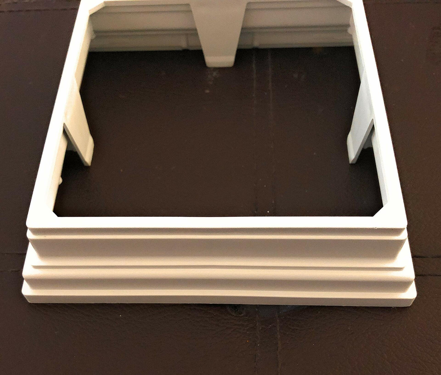 White Trex Post Sleeve Skirt 4 In. X 4 In