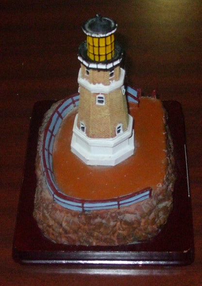 1998 Split Rock, MN Lighthouse ONEIDA STUDIOS Lighthouse Point Collection