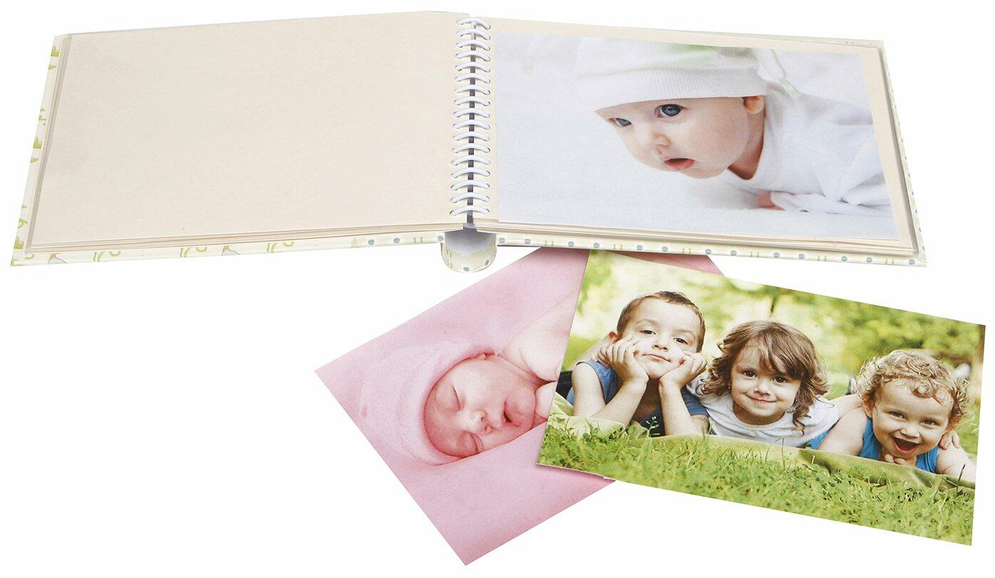 C.R. Gibson Grandma's Brag Book, 10 Sheets/20 Pages, Measures 4.5" x 7" - Jack