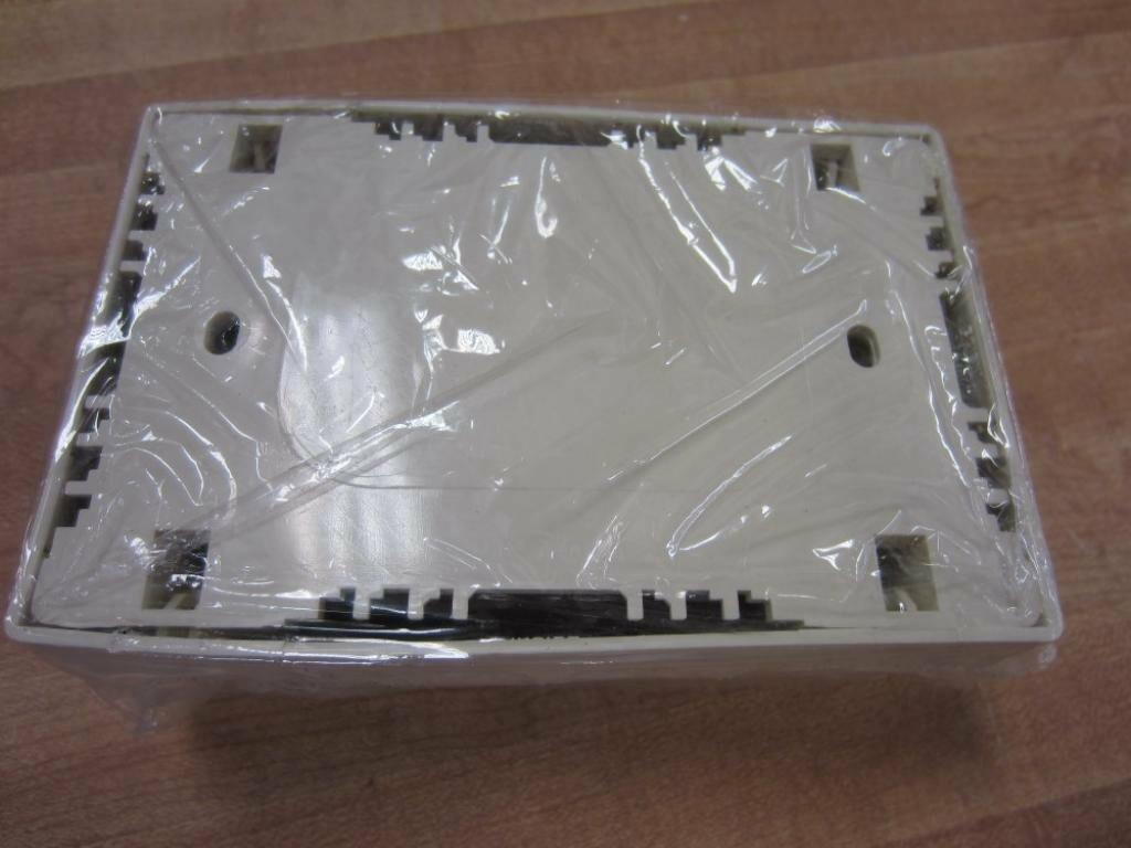 Wiremold 2348 PVC 1-Gang Deep 1-Channel Single-Channel Device Box 4-3/4 Inch x 3 Inch x 1-3/4 Inch