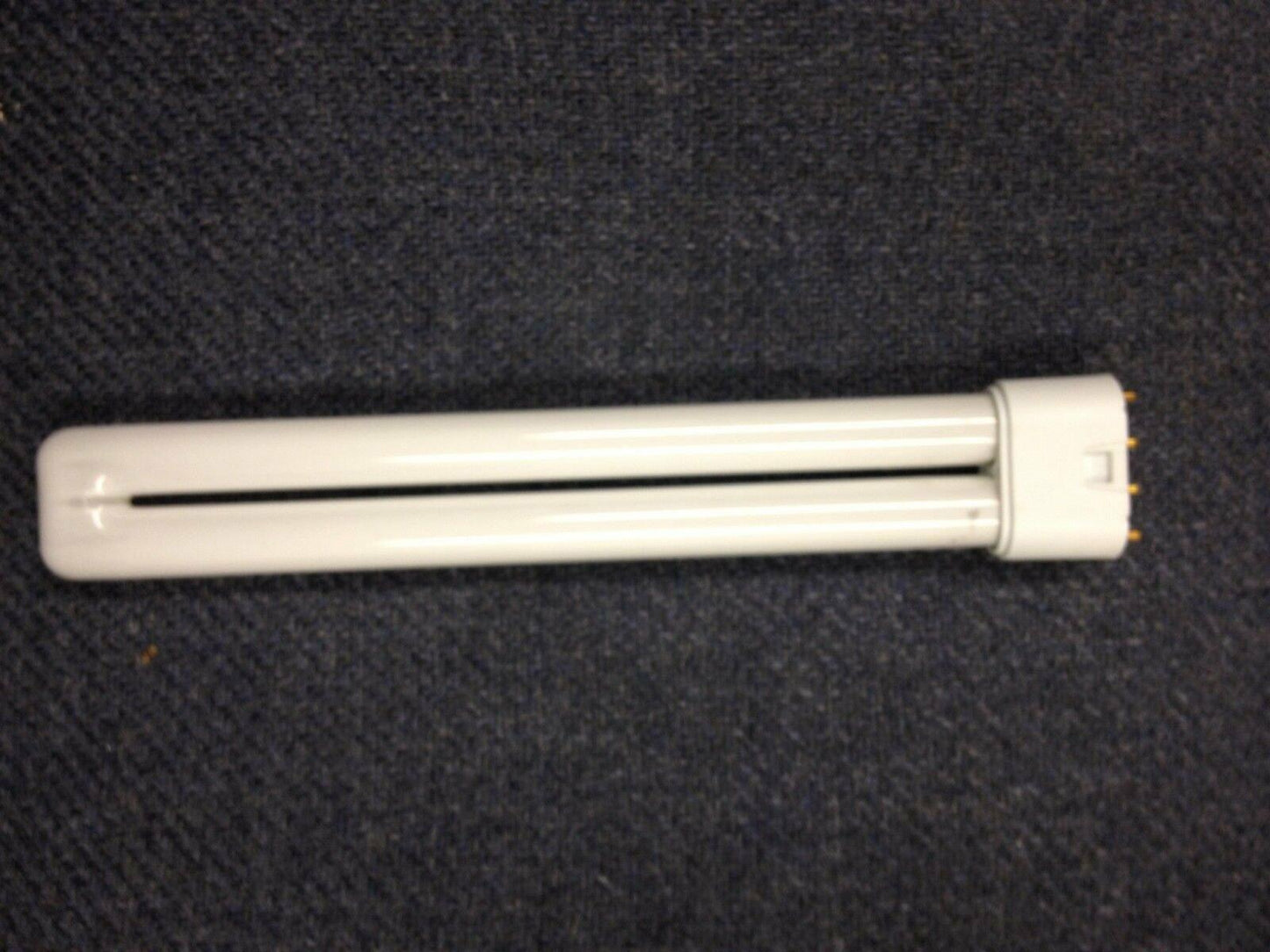 Sylvania 18W Long Single Tube 4-Pin 2G11 Plug-In base 3000K fluorescent Light bulb